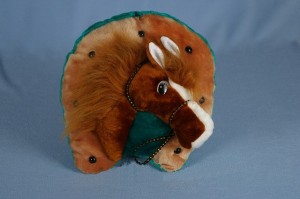 Лошадь подушка - купить подушку-лошадку в подарок - магазин Серый Волк